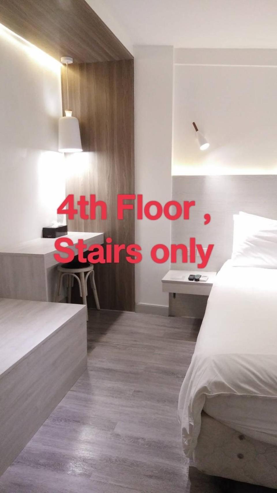 Urban House Hotel Банкок Екстериор снимка
