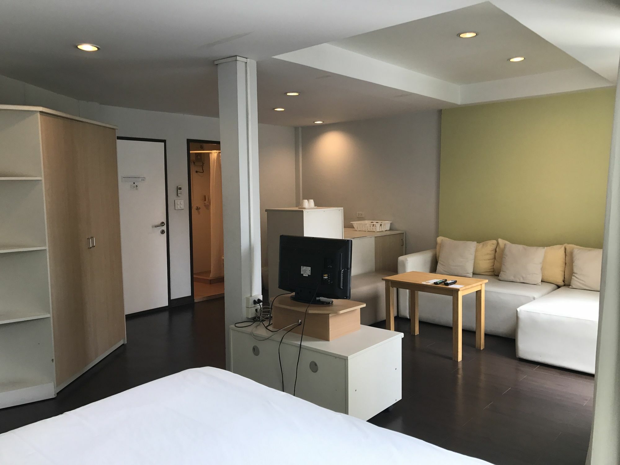Urban House Hotel Банкок Екстериор снимка