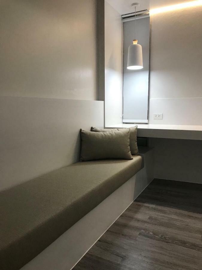 Urban House Hotel Банкок Екстериор снимка