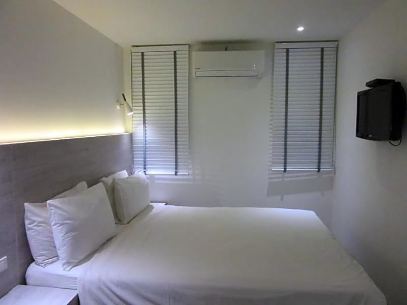 Urban House Hotel Банкок Екстериор снимка